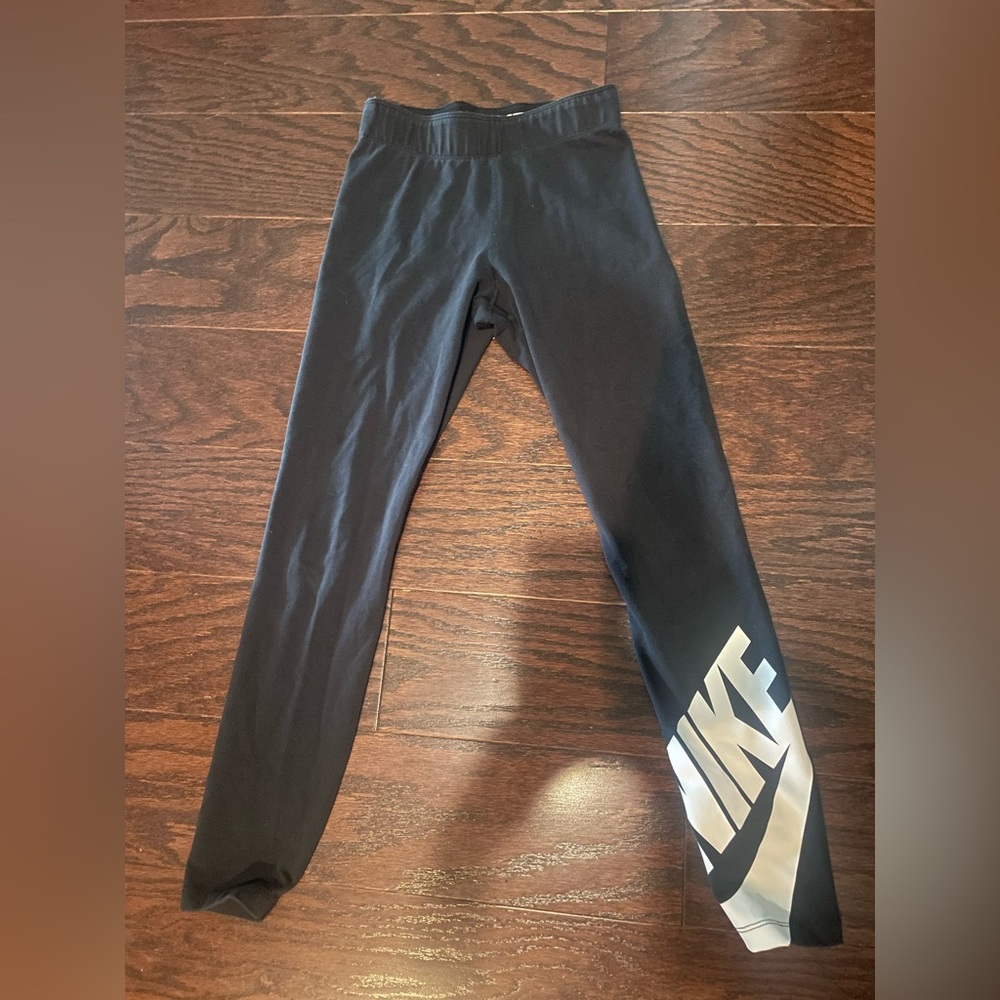 Women’s Nike Leggings, XS